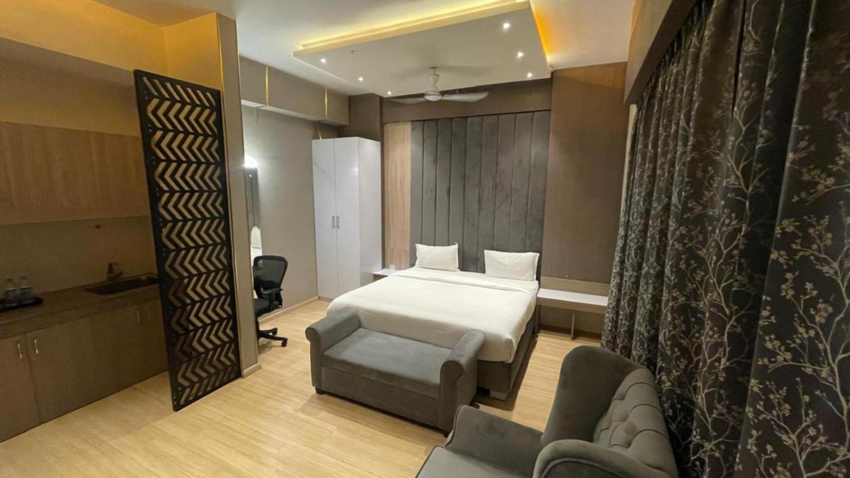 Aparthotel The Grace Residency - Gomtinagar, Lucknow Zewnętrze zdjęcie